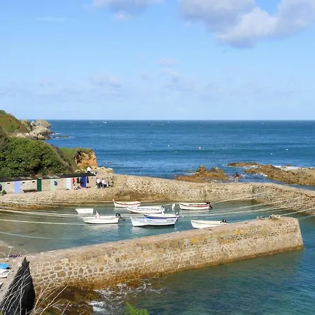 Holiday home 3 Bedroom Amazing In La Hague Vasteville