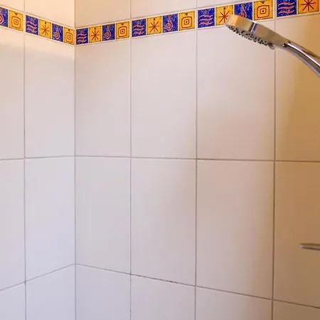 Dom wakacyjny 3 Bedroom Amazing In La Hague