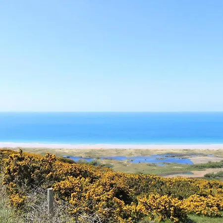 Holiday home 3 Bedroom Amazing In La Hague