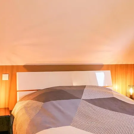 2 Bedroom Amazing In La Hague * Vasteville