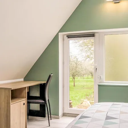 Dom wakacyjny 3 Bedroom Amazing In La Hague *