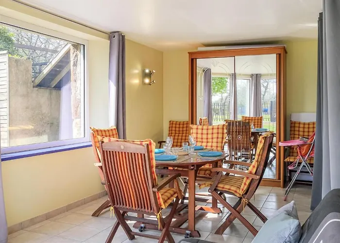 3 Bedroom Amazing In La Hague Prázdninový dům